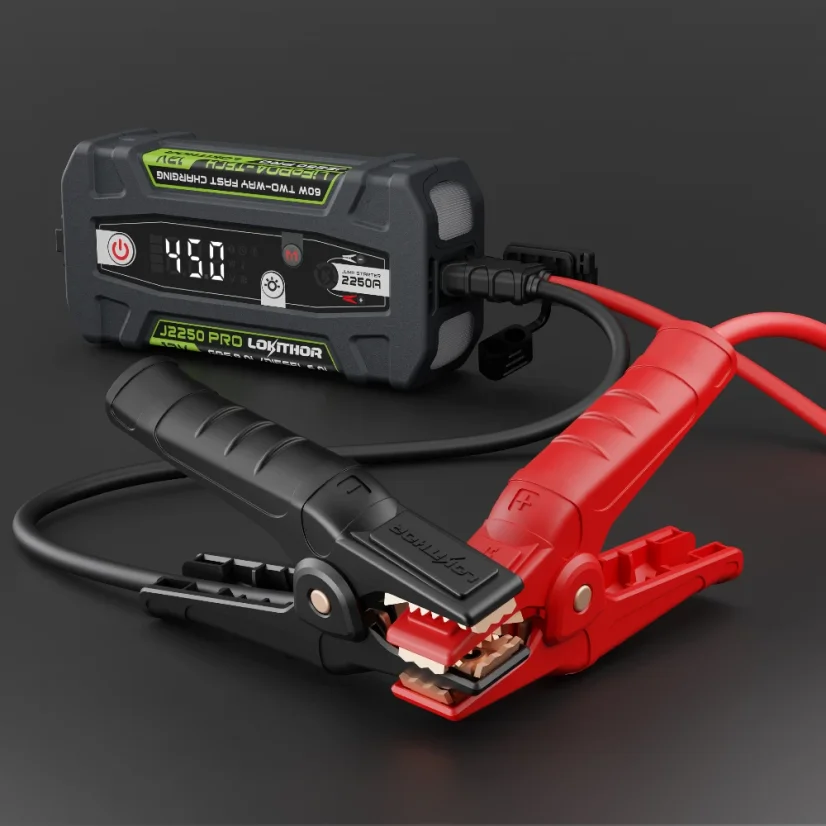 Startovací zdroj Lokithor J2250 PRO 12 V 2250 A LiFePO₄ – bezpečný a kompaktní 12 V startér s USB-C nabíjením a LED svítilnou.