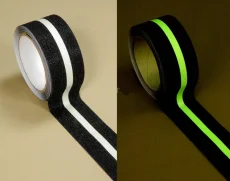 Protiskluzová samolepicí fotoluminiscenční páska Heskins GLOWFIX BLACK 50 mm 3 m
