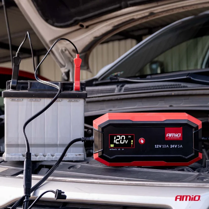 Nabíječka autobaterií digitální 12V (10A) / 24V (5A)